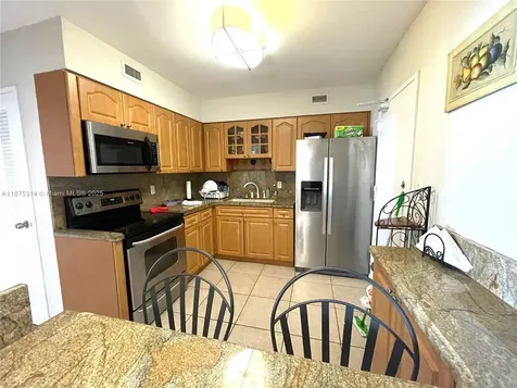 5161 Collins Avenue Miami Beach FL 33140