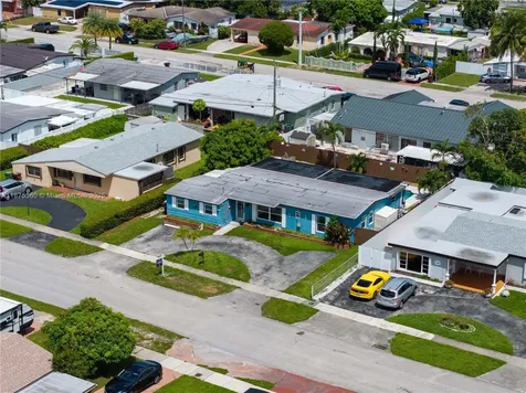 1317 W 61st Place Hialeah FL 33012