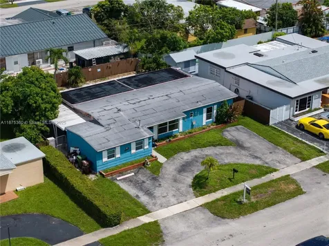 1317 W 61st Place Hialeah FL 33012