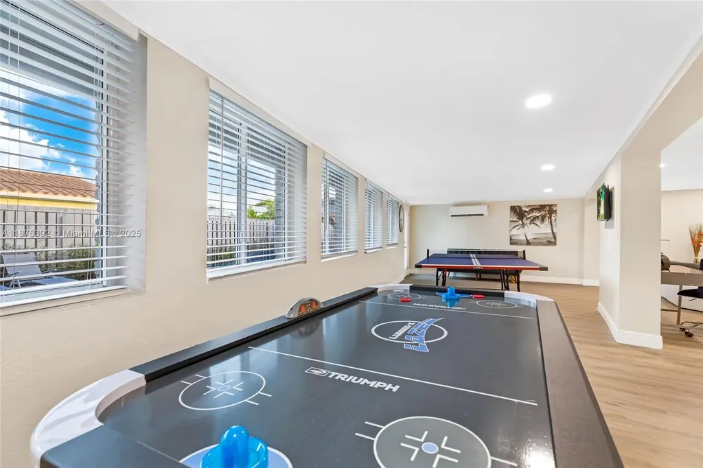 5740 NE 19th Avenue Fort Lauderdale FL 33308