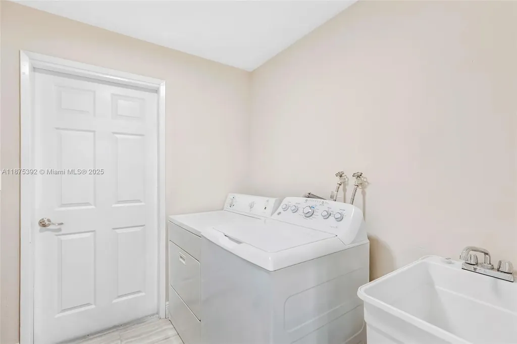 5740 NE 19th Avenue Fort Lauderdale FL 33308