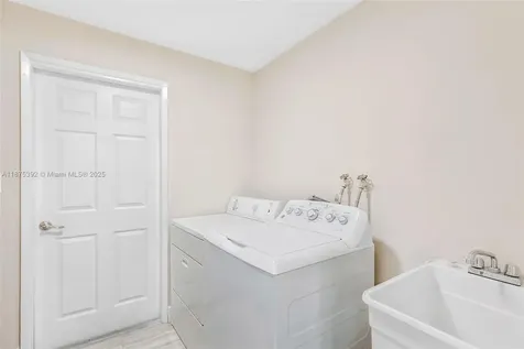 5740 NE 19th Avenue Fort Lauderdale FL 33308