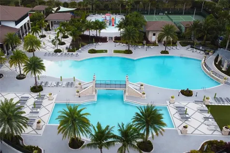 9871 NW 88th Terrace Doral FL 33178