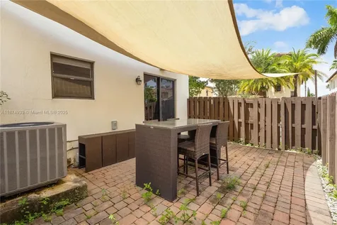 9871 NW 88th Terrace Doral FL 33178
