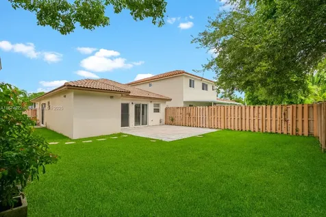 21472 SW 87th Place Cutler Bay FL 33189
