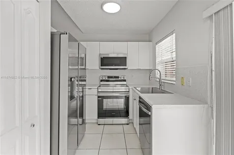21472 SW 87th Place Cutler Bay FL 33189