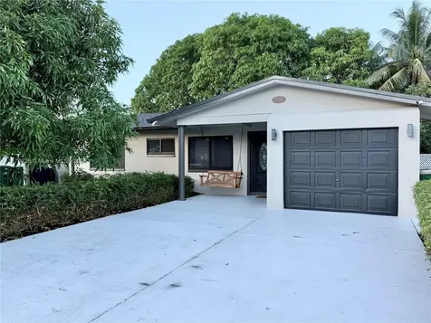 5817 NW 70th Avenue Tamarac FL 33321