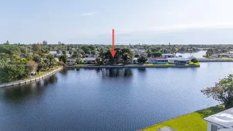 5817 NW 70th Avenue Tamarac FL 33321