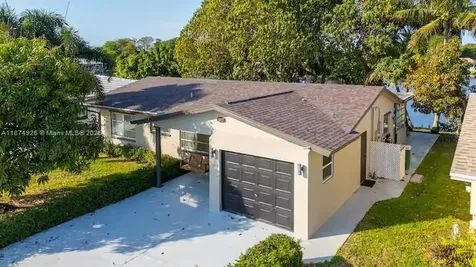 5817 NW 70th Avenue Tamarac FL 33321