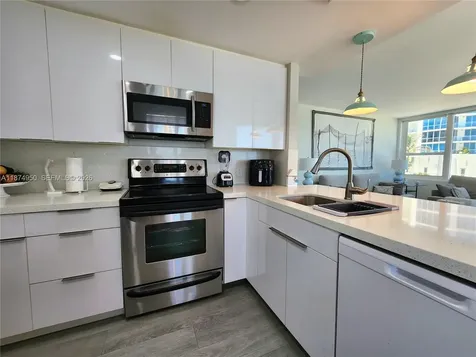 3505 S Ocean Drive Hollywood FL 33019