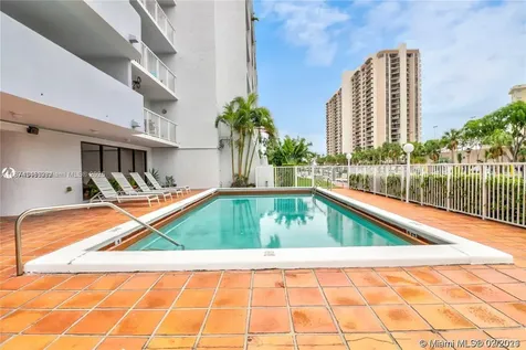 1650 NE 115th Street Miami FL 33181