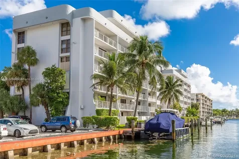1650 NE 115th Street Miami FL 33181