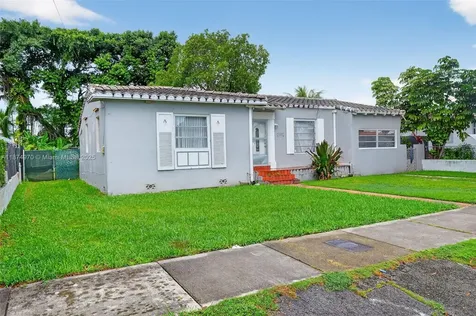 2850 NW 4th Street Miami FL 33125
