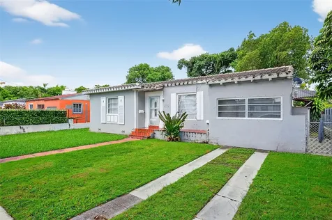 2850 NW 4th Street Miami FL 33125