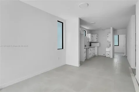 1656 NW 1st Street Miami FL 33125