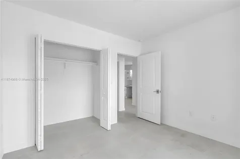 1656 NW 1st Street Miami FL 33125