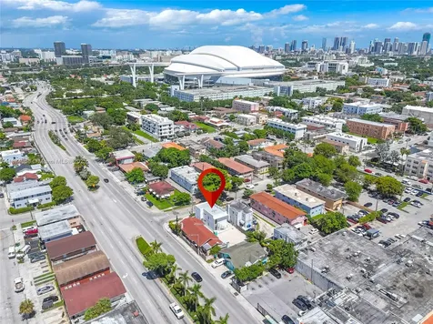 1656 NW 1st Street Miami FL 33125
