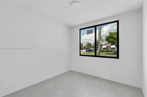 1656 NW 1st Street Miami FL 33125