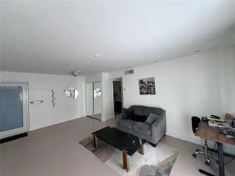 1033 Lenox Avenue Miami Beach FL 33139