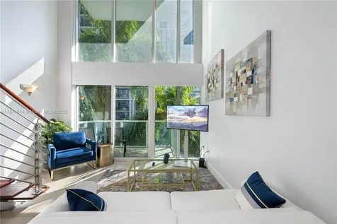 41 SE 5th Street Miami FL 33131