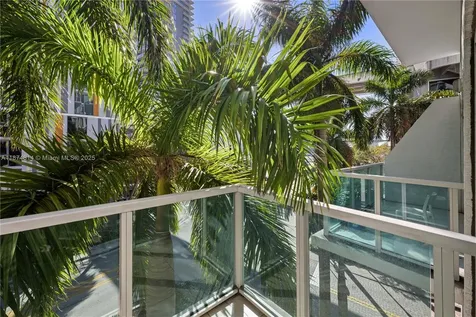 41 SE 5th Street Miami FL 33131