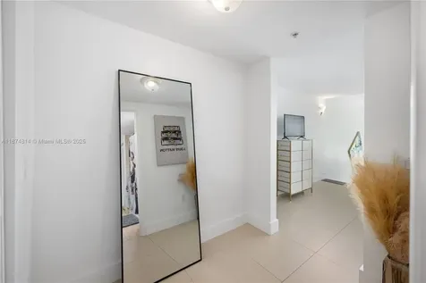 41 SE 5th Street Miami FL 33131