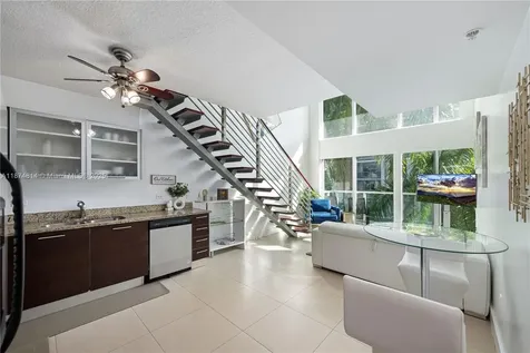 41 SE 5th Street Miami FL 33131