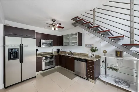 41 SE 5th Street Miami FL 33131