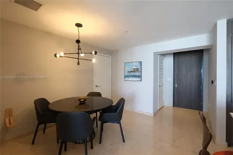 68 SE 6th Street Miami FL 33131