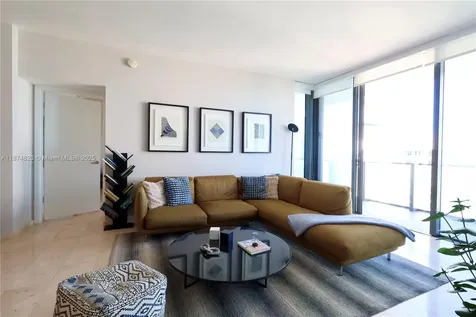 68 SE 6th Street Miami FL 33131