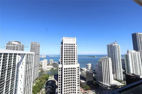68 SE 6th Street Miami FL 33131