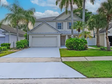5820 N Plum Bay Parkway Tamarac FL 33321