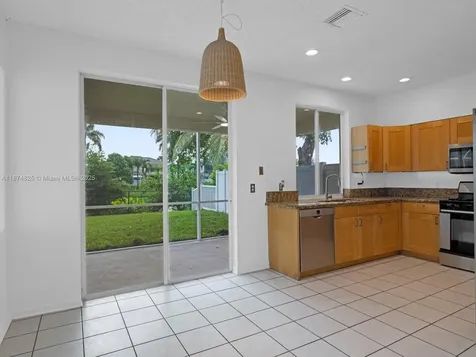 5820 N Plum Bay Parkway Tamarac FL 33321