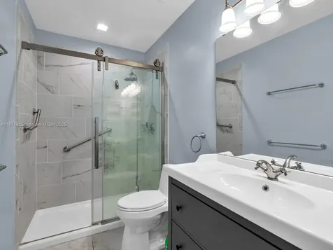 5820 N Plum Bay Parkway Tamarac FL 33321