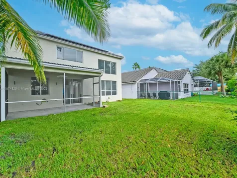 5820 N Plum Bay Parkway Tamarac FL 33321