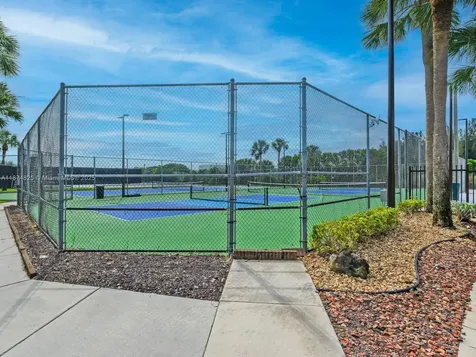 5820 N Plum Bay Parkway Tamarac FL 33321