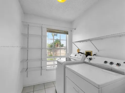 5820 N Plum Bay Parkway Tamarac FL 33321