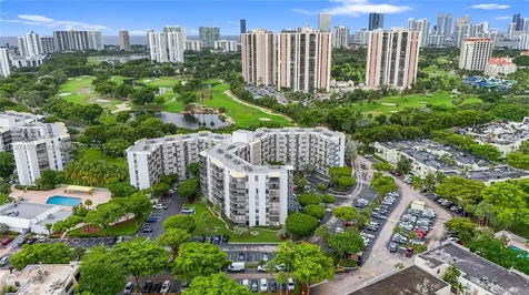 20400 W Country Club Drive Aventura FL 33180