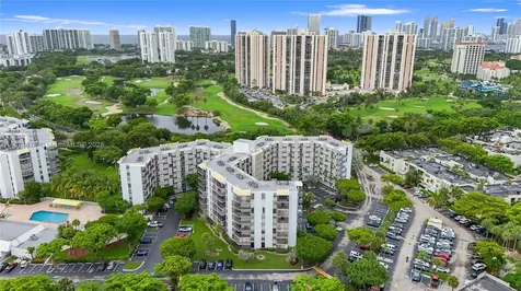 20400 W Country Club Drive Aventura FL 33180