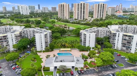 20400 W Country Club Drive Aventura FL 33180