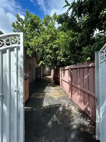 5295 NW 198th Terrace Miami Gardens FL 33055