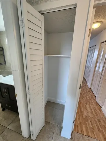 425 SE 11th Terrace Dania Beach FL 33004