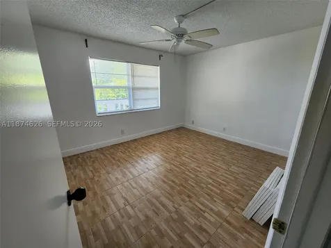 425 SE 11th Terrace Dania Beach FL 33004