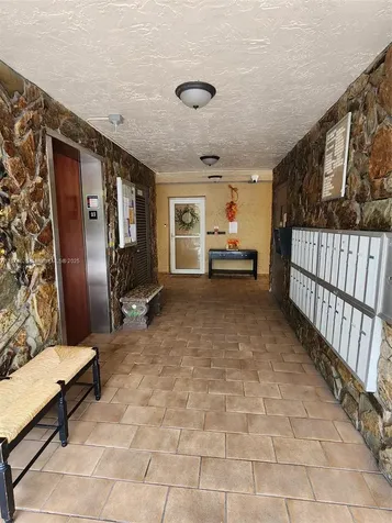 425 SE 11th Terrace Dania Beach FL 33004