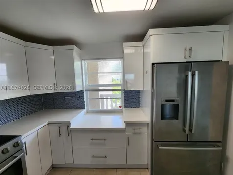 425 SE 11th Terrace Dania Beach FL 33004