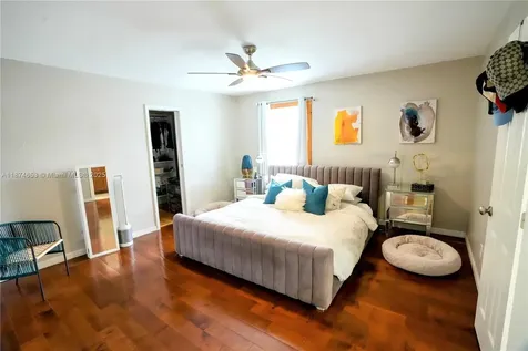 2304 SE 8th Terrace Cape Coral FL 33990