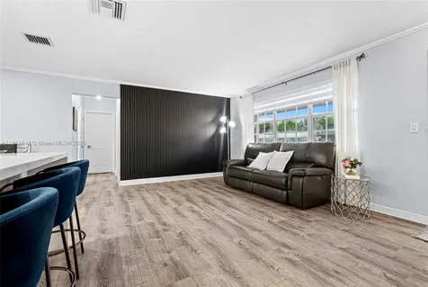 7951 NW 11th Street Pembroke Pines FL 33024