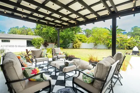 5149 Alton Road Miami Beach FL 33140