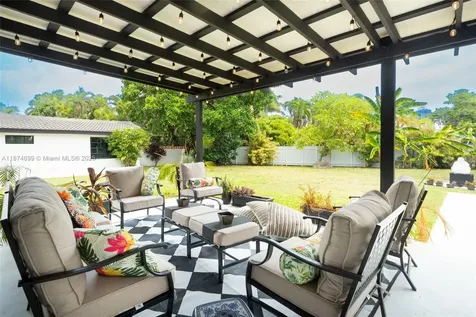 5149 Alton Road Miami Beach FL 33140