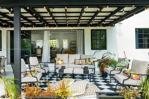 5149 Alton Road Miami Beach FL 33140